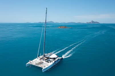 7.5Hr Whitehaven & Chalkies Beach Sail & Snorkel Tour