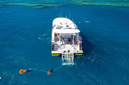 The adventure cruise on the ‘Viper’ is one of the fastest in the Whitsundays